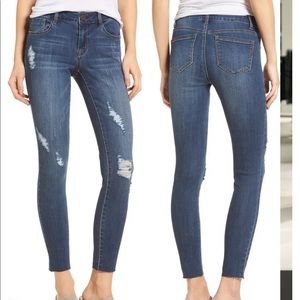 1822 Denim Distressed Skinny Jeans